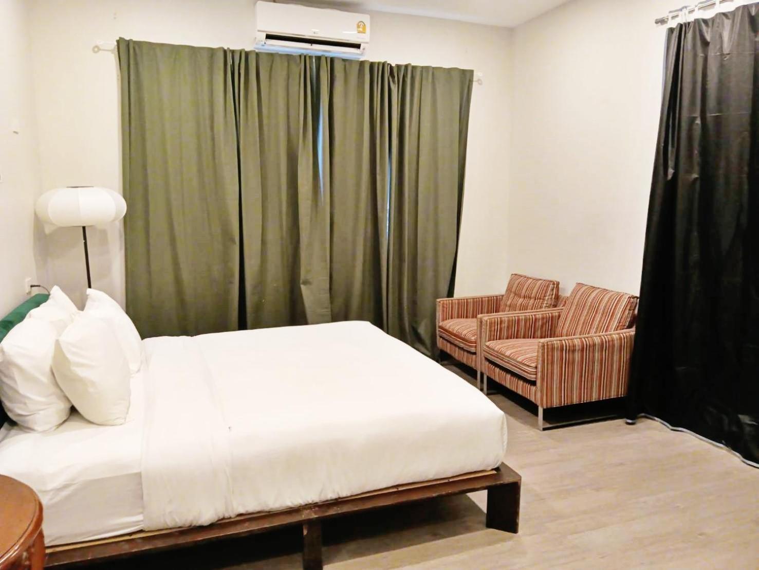 Hidden Dragon X Yaowarat Road Apartment Bangkok Bagian luar foto